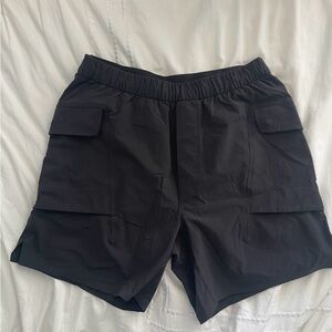 Lululemon men’s black shorts size medium like new